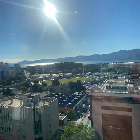 Appartement Step 2 Sky Split