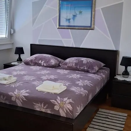 Apartman Step 2 Sky Split